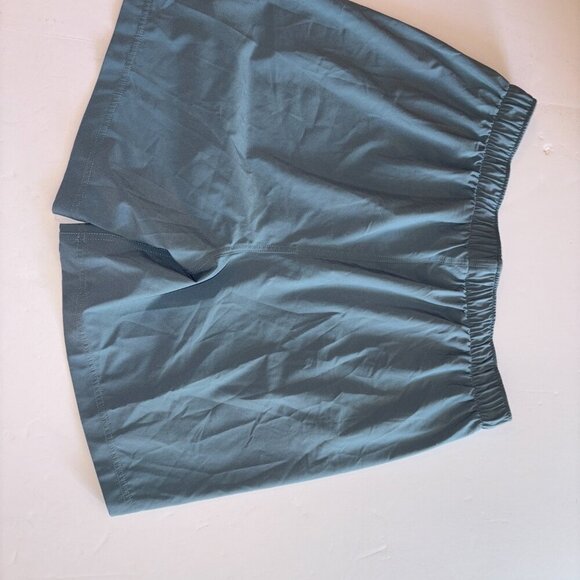 Men's Free Fly Active Breeze Short – 5.5" Inseam - Size Large - Picture 6 of 9